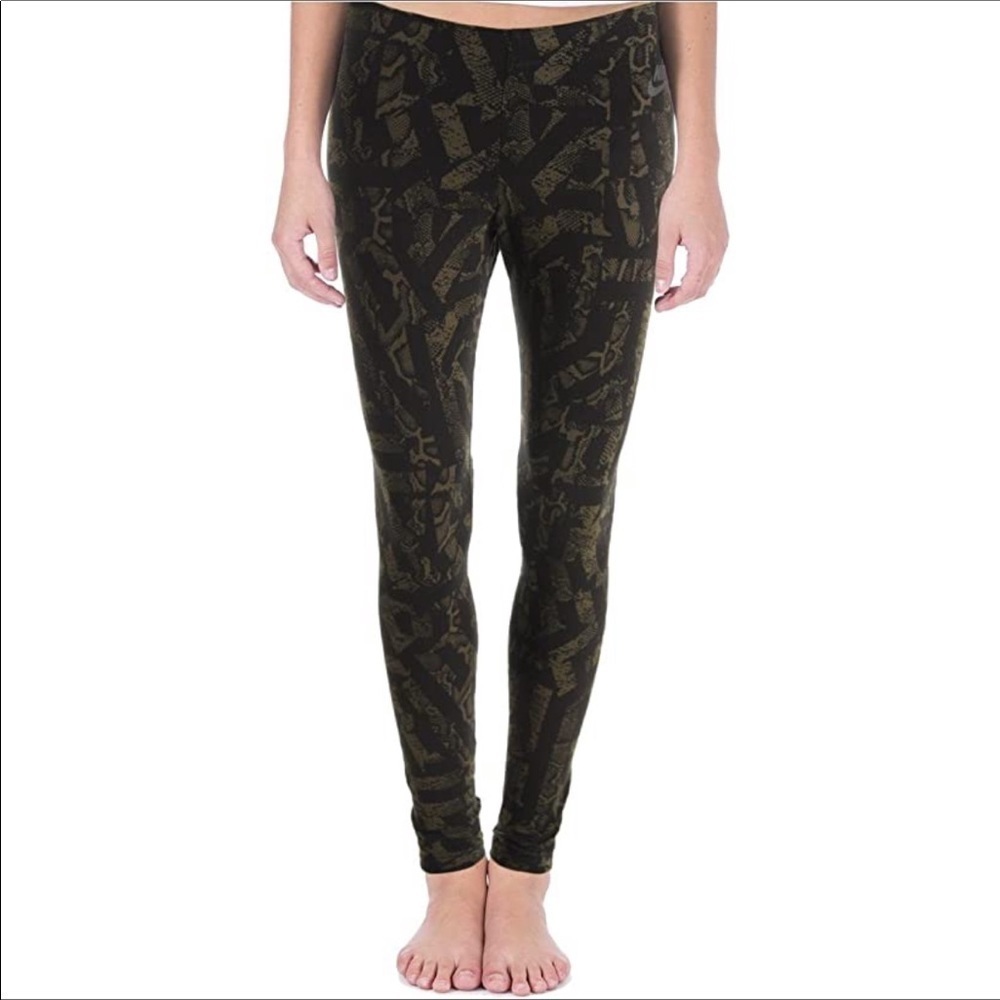 NIKE Olive Green Printed Leggings